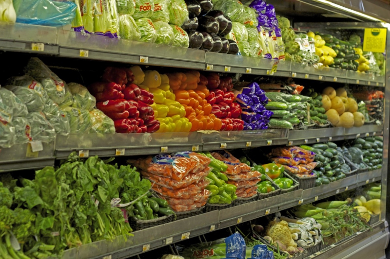 magasin-COLLONGUES-min_vegetables_supermarket_food_market_fresh_shopping_healthy_grocery-1092786